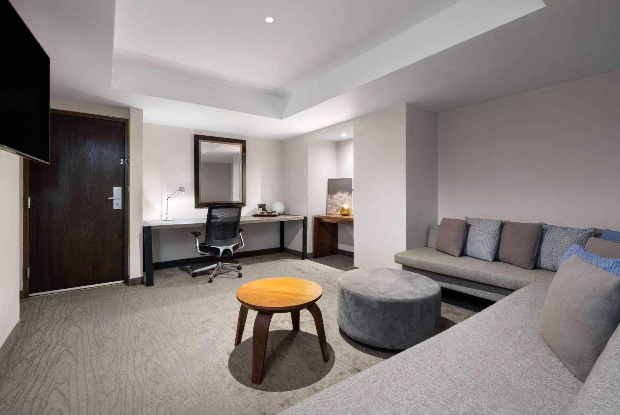 Wyndham Monterrey Ambassador Centro Hotel Ngoại thất bức ảnh