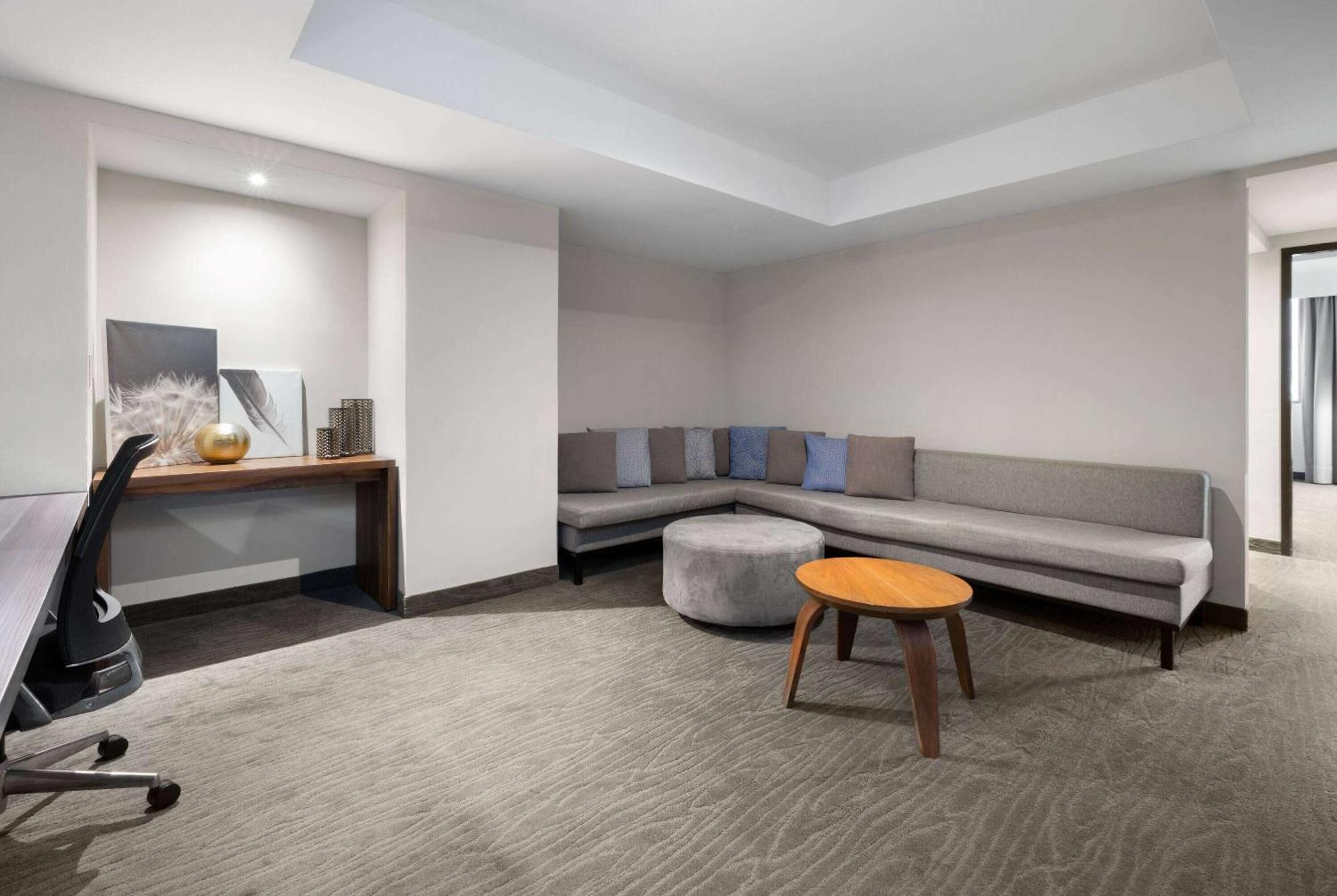 Wyndham Monterrey Ambassador Centro Hotel Ngoại thất bức ảnh