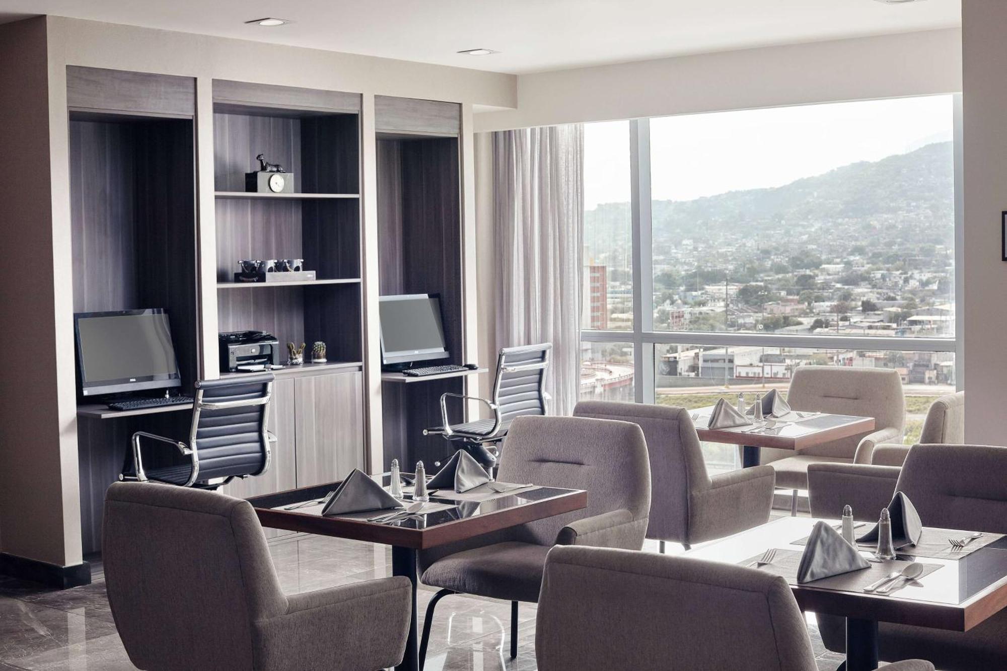 Wyndham Monterrey Ambassador Centro Hotel Ngoại thất bức ảnh